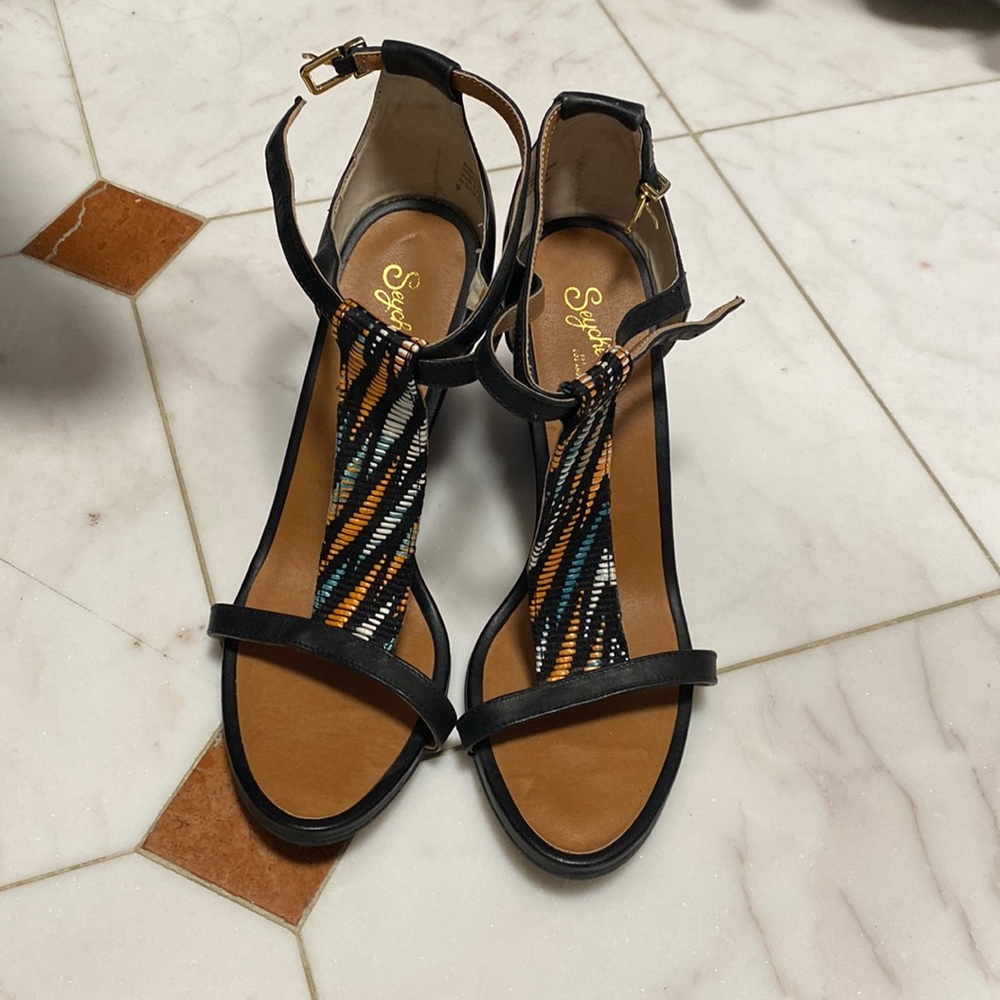 Seychelles Black and Multi colored Wedges